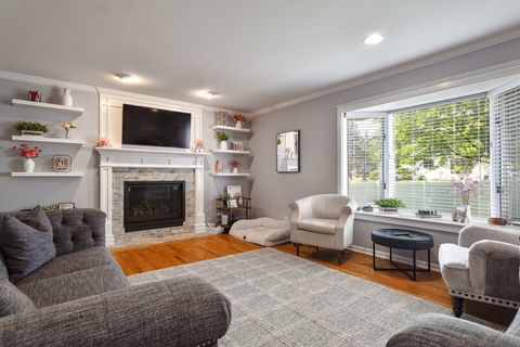 Tiny photo for 1129 Tamarack Lane, Libertyville, IL 60048 (MLS # 12658965)