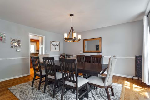 Tiny photo for 1129 Tamarack Lane, Libertyville, IL 60048 (MLS # 12658965)