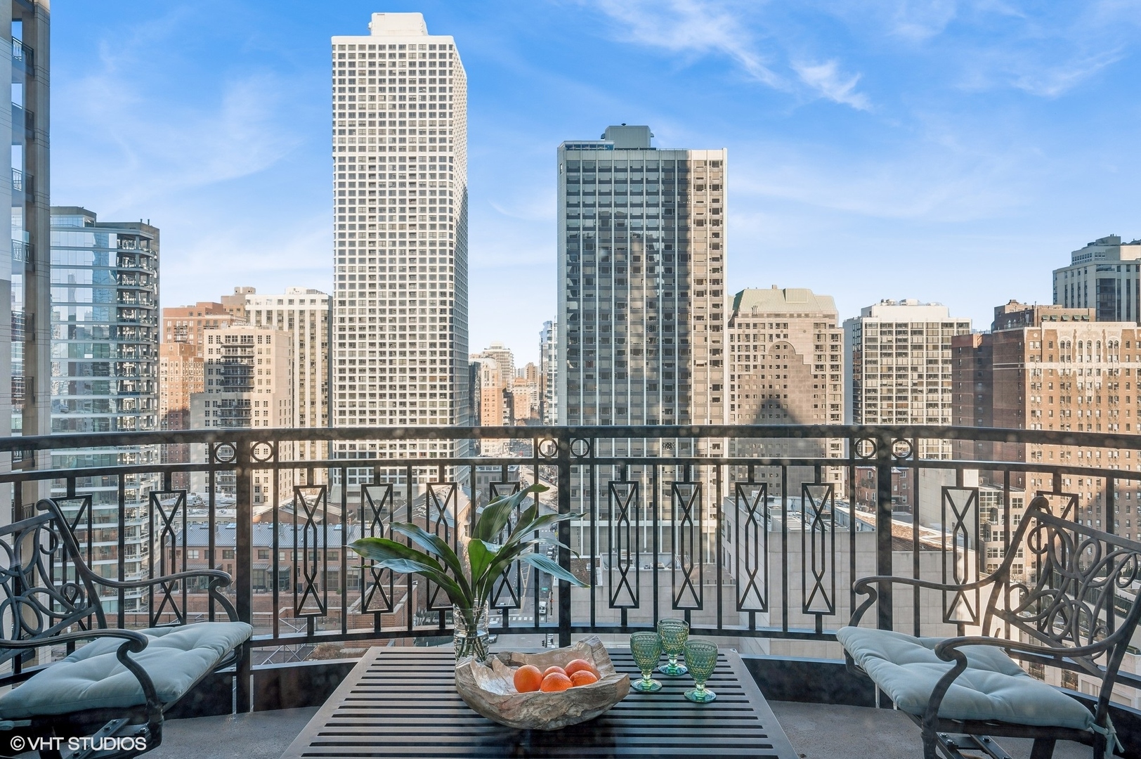 10 E Delaware Street 17E