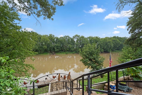 Tiny photo for 101 W Riverdale Drive, Clifton, IL 60927 (MLS # 12729954)