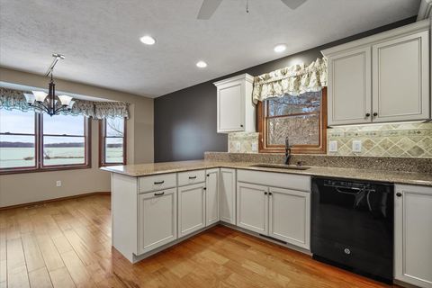 Tiny photo for 582 Fairway Drive, El Paso, IL 61738 (MLS # 12531205)