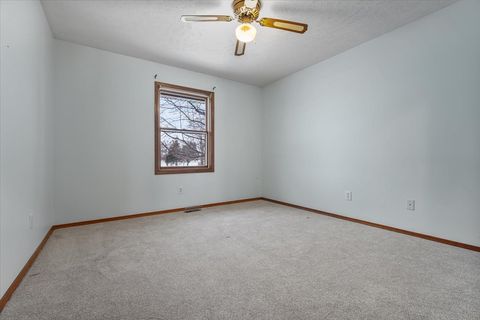 Tiny photo for 582 Fairway Drive, El Paso, IL 61738 (MLS # 12531205)