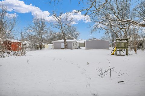 Tiny photo for 514 S Maple Street, Farmer City, IL 61842 (MLS # 12546279)