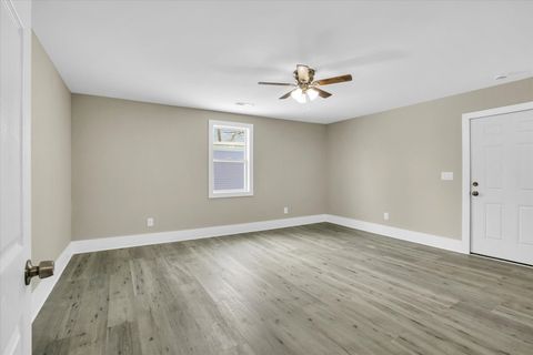 Tiny photo for 514 S Maple Street, Farmer City, IL 61842 (MLS # 12546279)