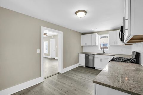 Tiny photo for 514 S Maple Street, Farmer City, IL 61842 (MLS # 12546279)