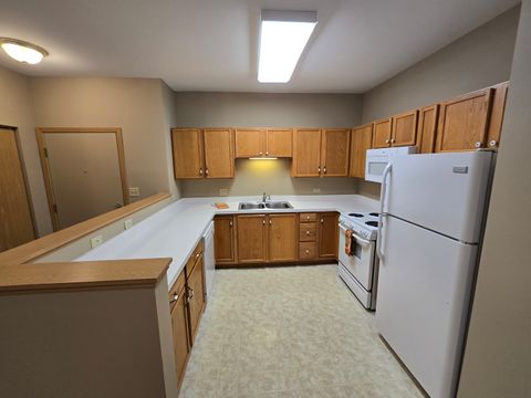Tiny photo for 801 N Mclean Boulevard #122, Elgin, IL 60123 (MLS # 12490756)