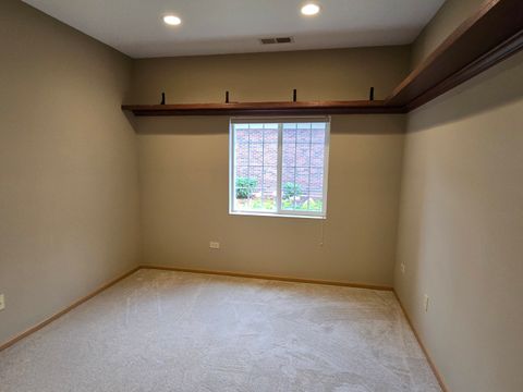 Tiny photo for 801 N Mclean Boulevard #122, Elgin, IL 60123 (MLS # 12490756)