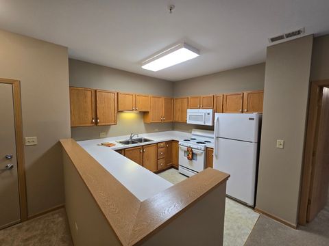 Tiny photo for 801 N Mclean Boulevard #122, Elgin, IL 60123 (MLS # 12490756)