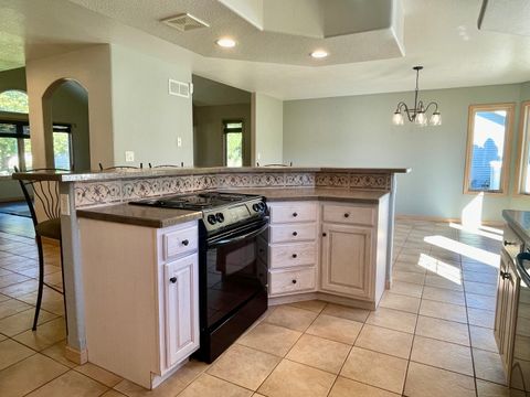 Tiny photo for 1103 Parkview Drive, Rock Falls, IL 61071 (MLS # 12494374)