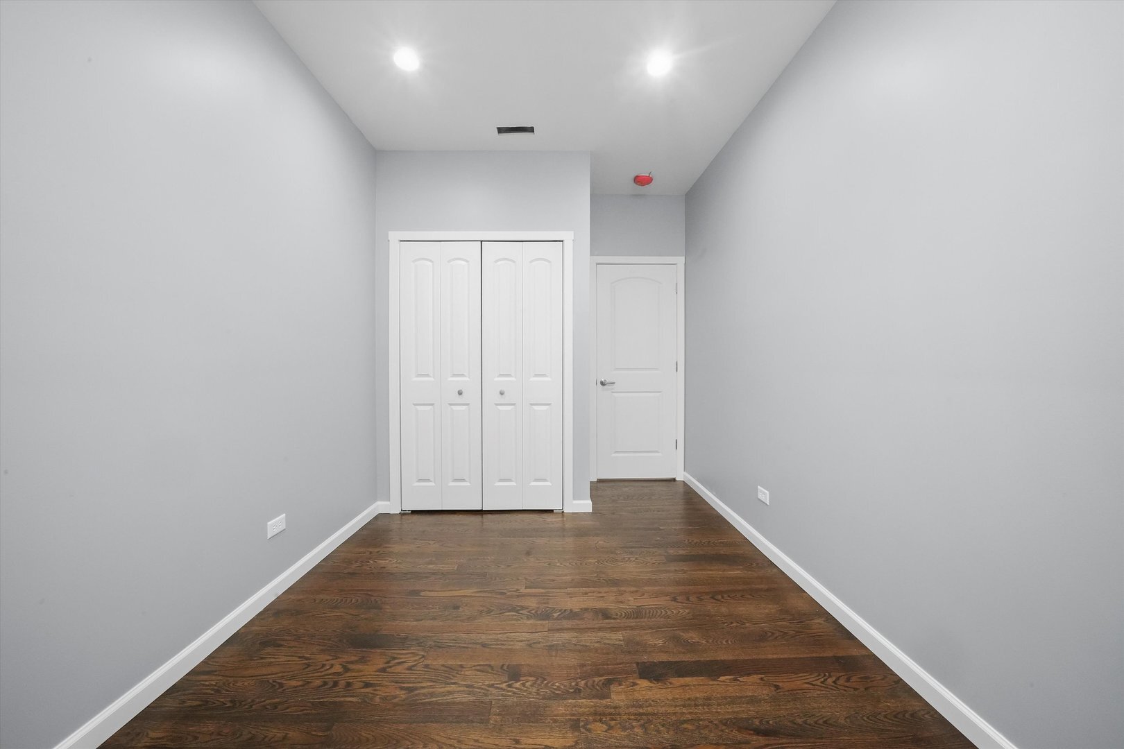 2731 S Whipple Street