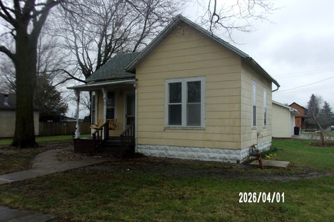 Photo of 309 N Colfax Street, Crescent City, IL 60928 (MLS # 12607593)
