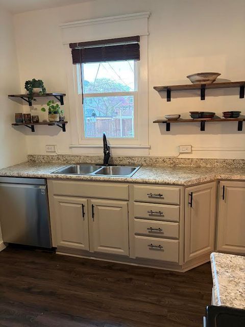 Tiny photo for 1517 E Olive Street, Bloomington, IL 61701 (MLS # 12622107)