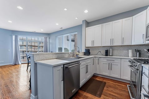 Tiny photo for 7930 W Grand Avenue #3W, Elmwood Park, IL 60707 (MLS # 12725643)