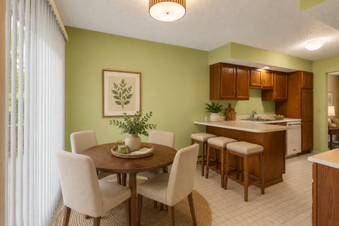 Tiny photo for 2005 Eagle Ridge Court #D, Urbana, IL 61802 (MLS # 12662105)