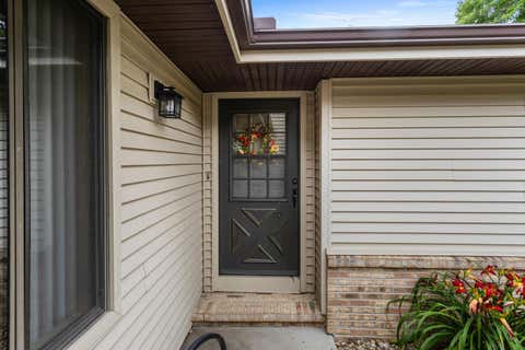 Tiny photo for 2005 Eagle Ridge Court #D, Urbana, IL 61802 (MLS # 12662105)