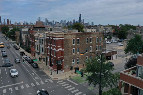 1761 W Augusta Boulevard 2F Chicago IL 60622