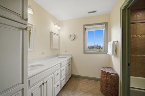 Tiny photo for 850 N Bradley Road, Lake Forest, IL 60045 (MLS # 12614690)
