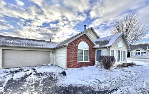 Photo of 309 Steeplechase Circle #309, Bourbonnais, IL 60914 (MLS # 12551666)