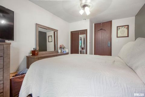 Tiny photo for 16042 Ralls Grove Road, Creal Springs, IL 62922 (MLS # QC4267356)