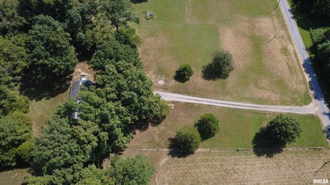 Tiny photo for 16042 Ralls Grove Road, Creal Springs, IL 62922 (MLS # QC4267356)