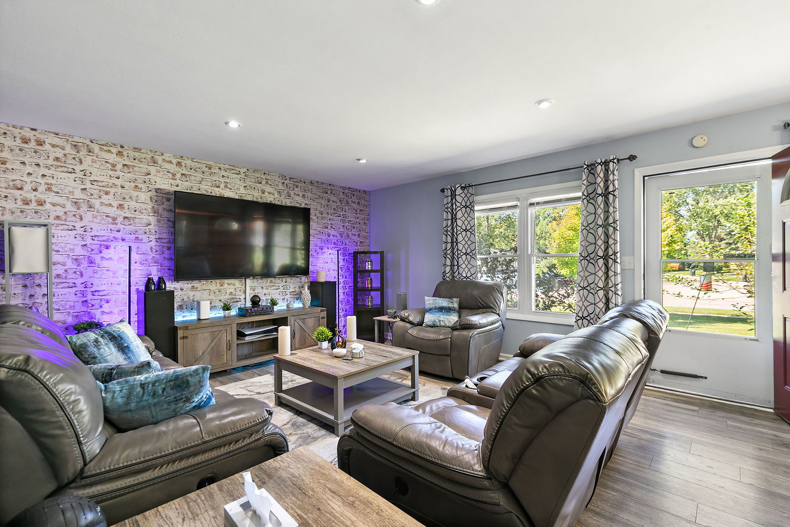 112 Mccabe Drive