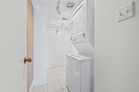 Tiny photo for 1125 Lake Cook Road #405, Northbrook, IL 60062 (MLS # 12524296)