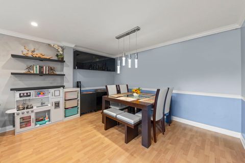 Tiny photo for 1101 S Hunt Club Drive #414, Mount Prospect, IL 60056 (MLS # 12557621)