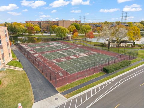 Tiny photo for 1101 S Hunt Club Drive #414, Mount Prospect, IL 60056 (MLS # 12557621)