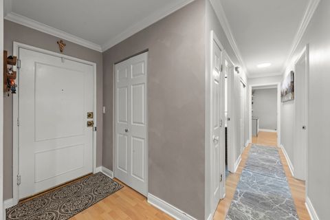 Tiny photo for 1101 S Hunt Club Drive #414, Mount Prospect, IL 60056 (MLS # 12557621)