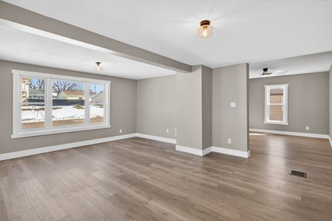 Tiny photo for 2929 N. 3rd Street, Clinton, IA 52732 (MLS # 12598277)