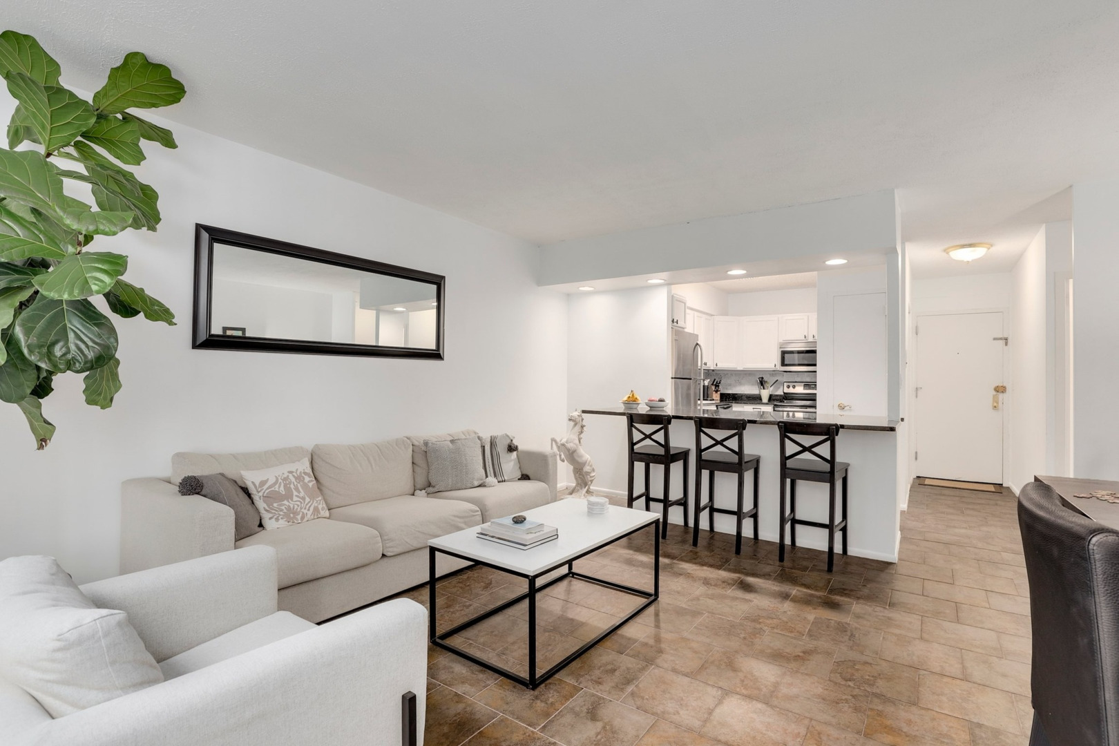 1550 N Lake Shore Drive 9F
