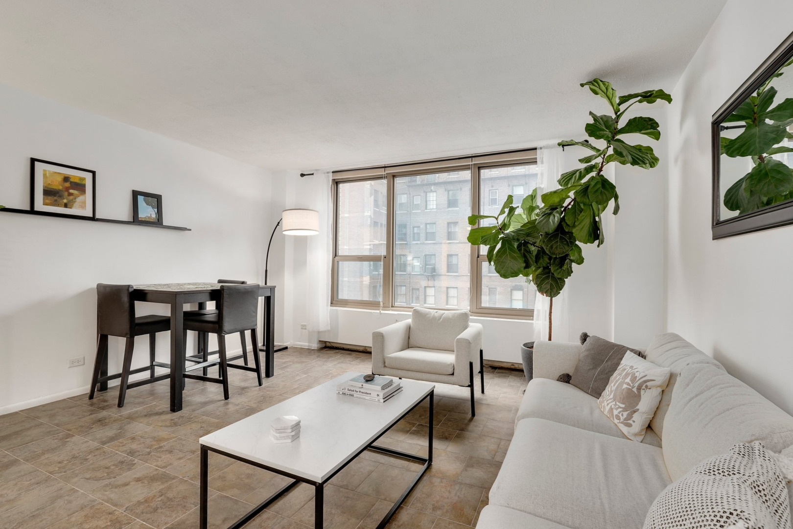 1550 N Lake Shore Drive 9F