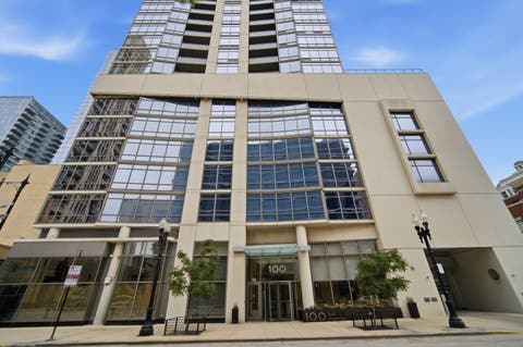 Photo of 100 E 14TH Street #1209, Chicago, IL 60605 (MLS # 12694489)