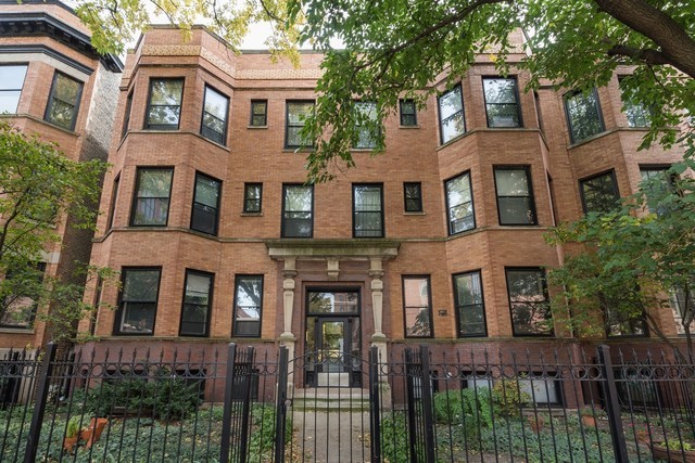 833 W Wellington Avenue 3W