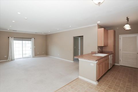 Tiny photo for 1299 W Lake Street #306, Addison, IL 60101 (MLS # 12624925)