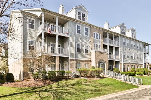 Photo of 1299 W Lake Street #306, Addison, IL 60101 (MLS # 12624925)