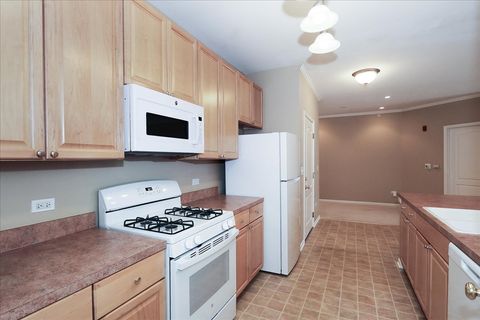 Tiny photo for 1299 W Lake Street #306, Addison, IL 60101 (MLS # 12624925)