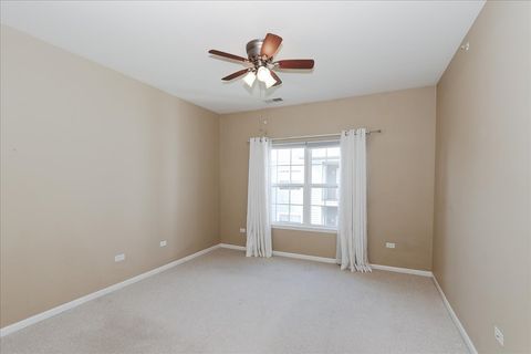 Tiny photo for 1299 W Lake Street #306, Addison, IL 60101 (MLS # 12624925)