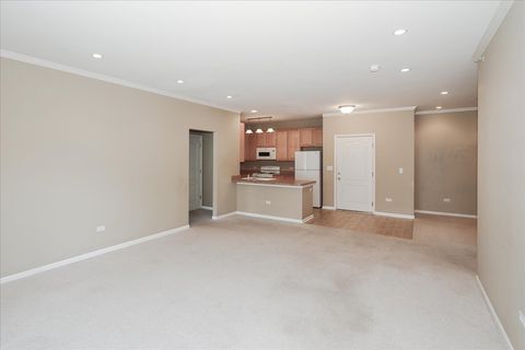 Tiny photo for 1299 W Lake Street #306, Addison, IL 60101 (MLS # 12624925)