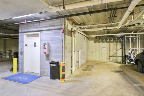 Tiny photo for 1299 W Lake Street #306, Addison, IL 60101 (MLS # 12624925)