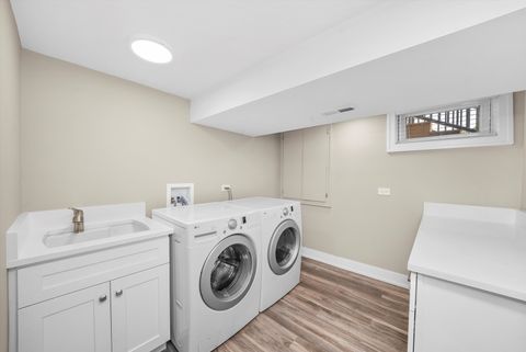 Tiny photo for 142 E QUINCY Street, Elmhurst, IL 60126 (MLS # 12475333)