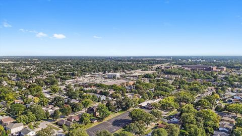 Tiny photo for 142 E QUINCY Street, Elmhurst, IL 60126 (MLS # 12475333)