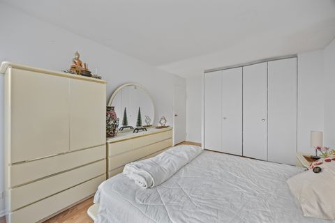 Tiny photo for 5100 N Marine Drive #17L, Chicago, IL 60640 (MLS # 12532573)