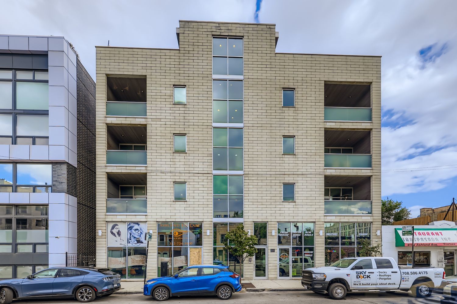 815 N Ashland Avenue 4N