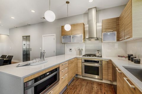 Tiny photo for 815 N Ashland Avenue #4N, Chicago, IL 60622 (MLS # 12546344)