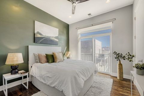 Tiny photo for 815 N Ashland Avenue #4N, Chicago, IL 60622 (MLS # 12546344)