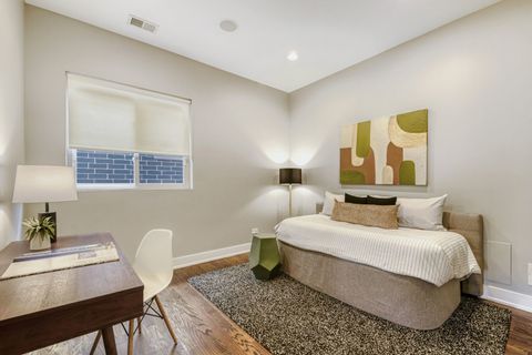 Tiny photo for 815 N Ashland Avenue #4N, Chicago, IL 60622 (MLS # 12546344)