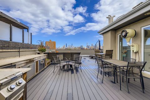 Tiny photo for 815 N Ashland Avenue #4N, Chicago, IL 60622 (MLS # 12546344)