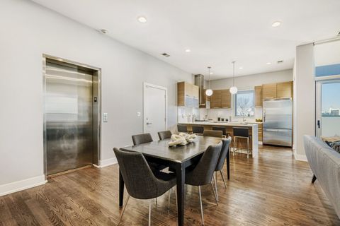 Tiny photo for 815 N Ashland Avenue #4N, Chicago, IL 60622 (MLS # 12546344)