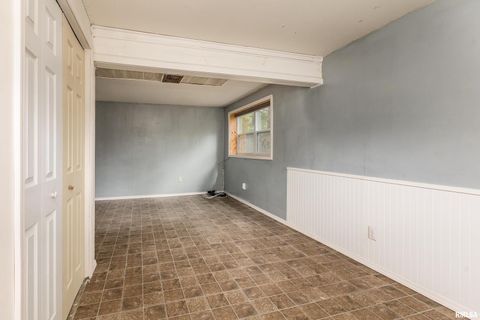 Tiny photo for 309 S Plover Drive, Carbondale, IL 62901 (MLS # EB459673)